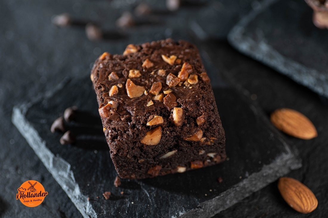 🍫 “Bite-Sized Bliss: Brownies, Dry Cakes & Muffins That Make Every Moment Sweeter”