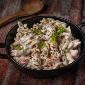 Chicken Pasta In White Cheesy Sauce